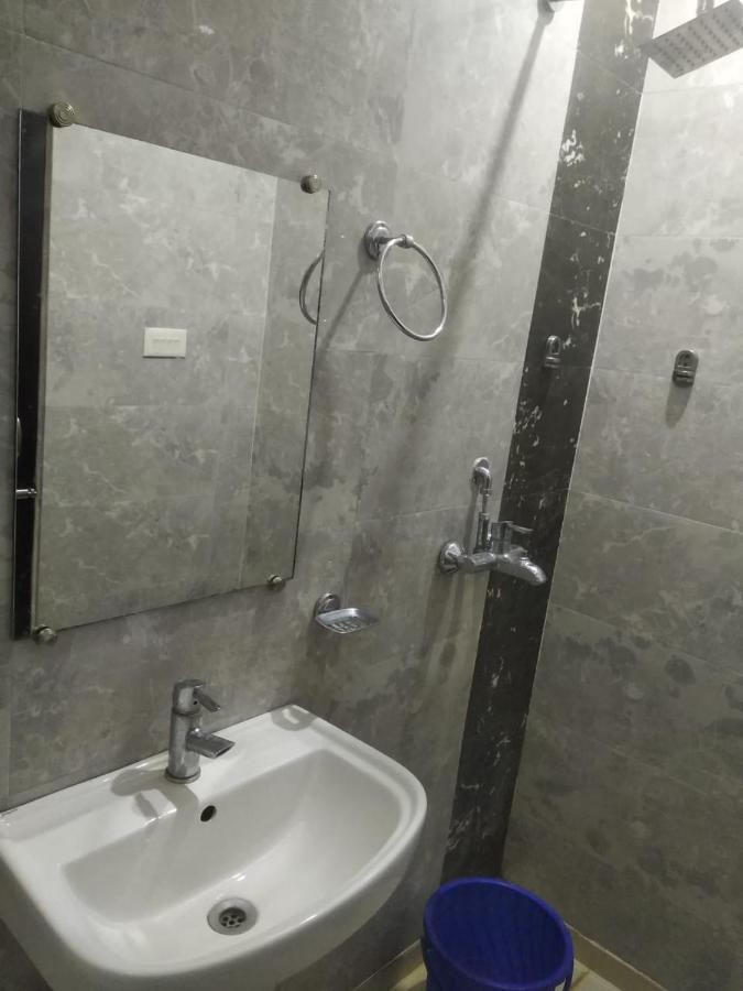 Negi'S Grand By Wb Hotels Κανπούρ Εξωτερικό φωτογραφία